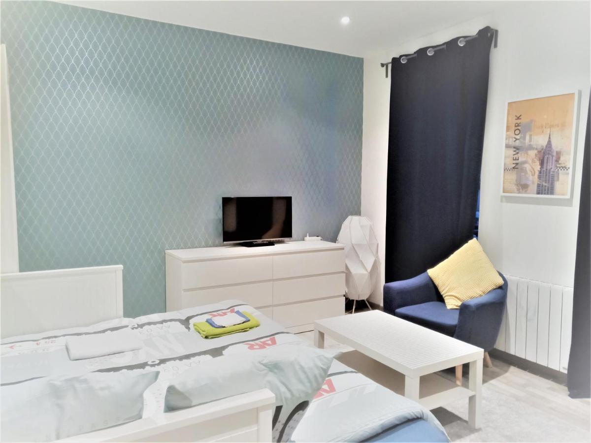 Appartement Proche Centre Ville, Gare Et Autoroute 默伦 外观 照片