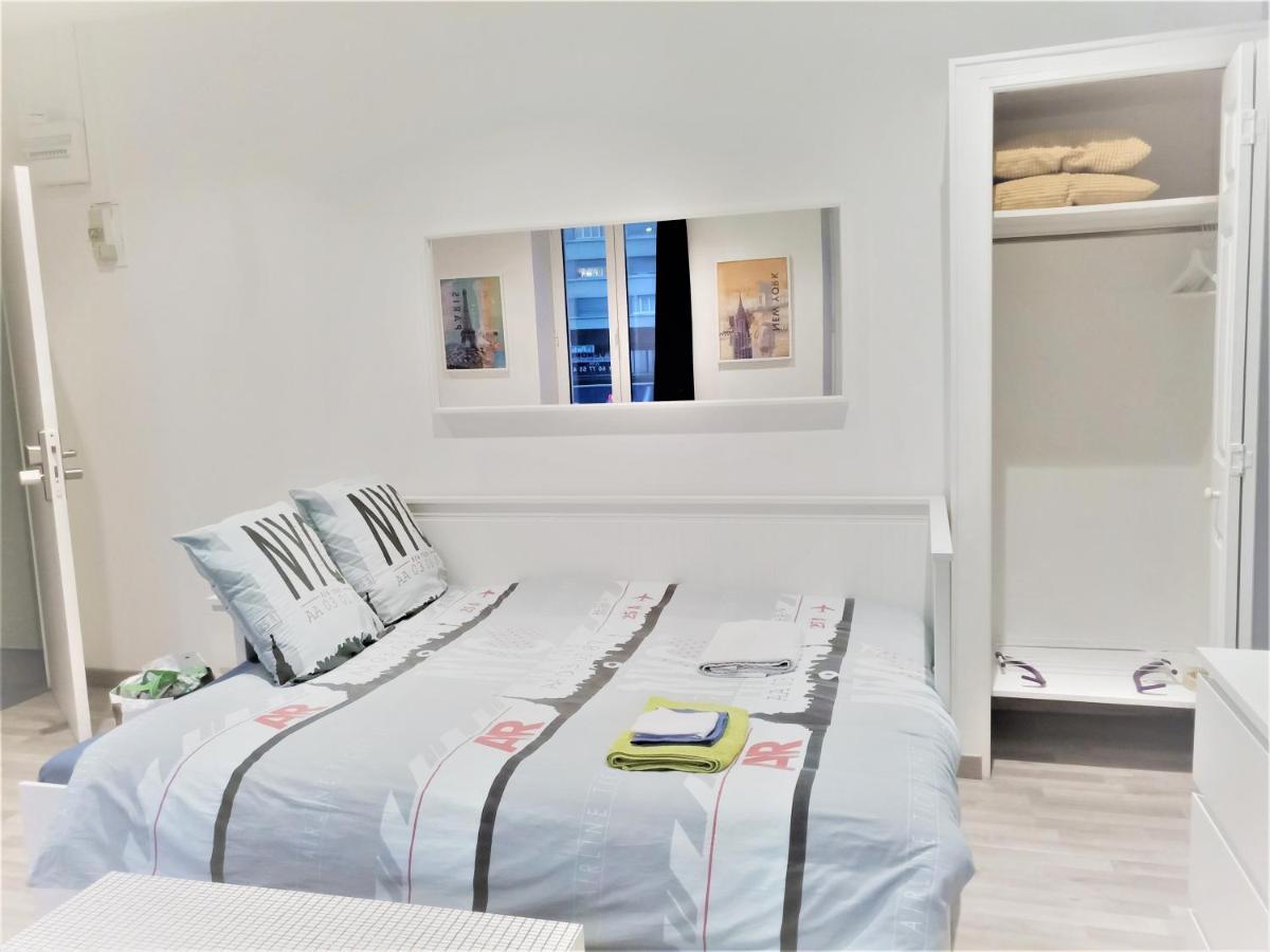 Appartement Proche Centre Ville, Gare Et Autoroute 默伦 外观 照片