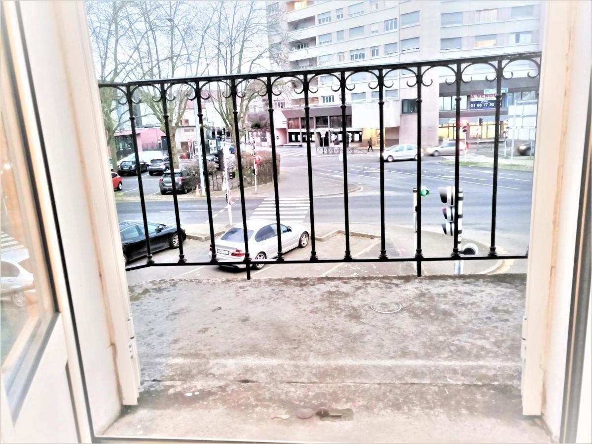 Appartement Proche Centre Ville, Gare Et Autoroute 默伦 外观 照片